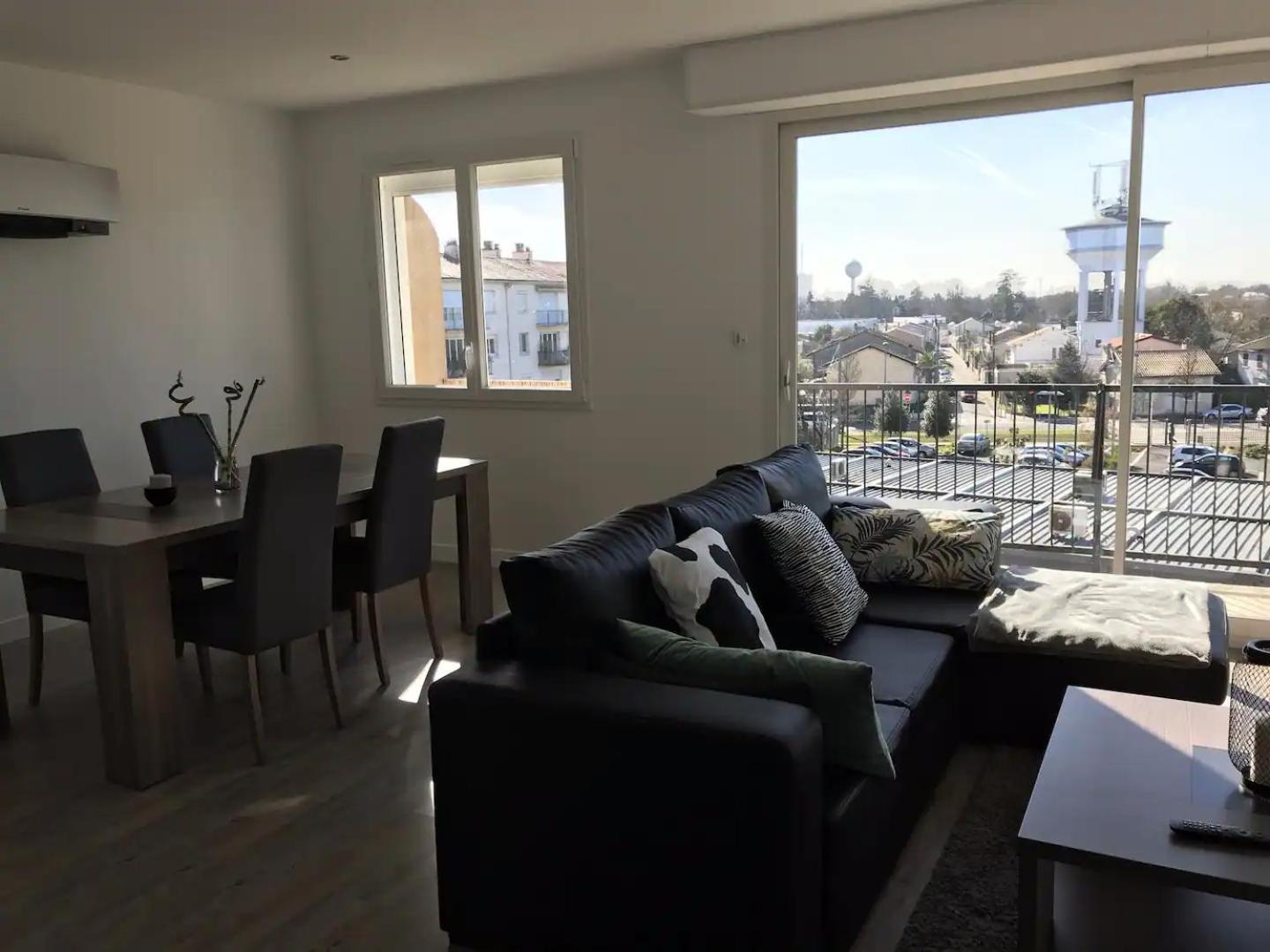 Superbe Appartement Proche Bordeaux Pied Du Tram Lormont Exteriör bild